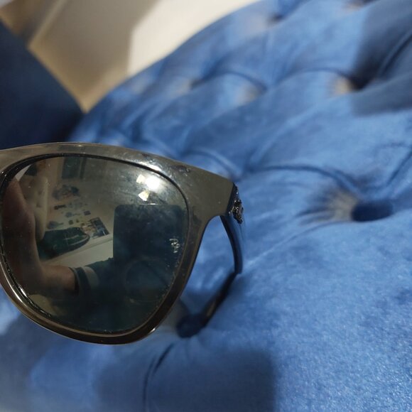 Ray-Ban Black Polarized Sunglasses MODEL CODE RB4184 main image 5